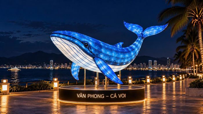 Cá voi - biểu tượng gắn với Vân Phong, thể hiện sức mạnh đại dương và khát vọng vươn xa trong không gian Lễ hội Trung thu "Hải trình Ánh trăng"