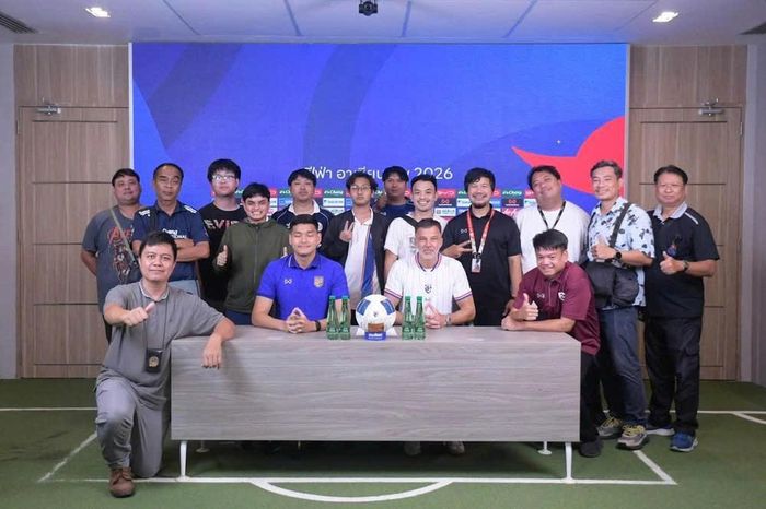 HLV Anthony Hudson chốt danh sách 23 cầu thủ dự FIFA ASEAN Cup 2026. (Ảnh: FAT).