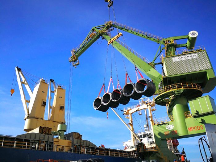 Công nghiệp, năng lượng và logistics có mối quan hệ hữu cơ, bổ trợ lẫn nhau giúp Hà Tĩnh phát triển.