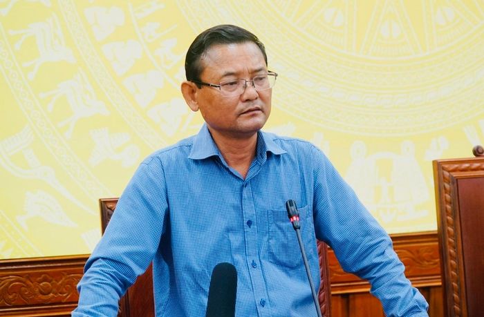  Phó chủ tịch UBND tỉnh Nguyễn Tự Công Hoàng yêu cầu phải xác định rõ trách nhiệm của từng bên khi dự án chậm tiến độ. 