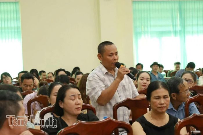 Thuế tỉnh Đắk Lắk thường xuyên tổ chức hội nghị đối thoại doanh nghiệp tháo gỡ khó khăn, vướng mắc. Ảnh: Lạc nguyên