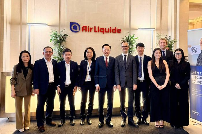 Tập đoàn Hoá chất Việt Nam thăm và làm việc tại Tập đoàn Air Liquide. Ảnh: Vinachem.