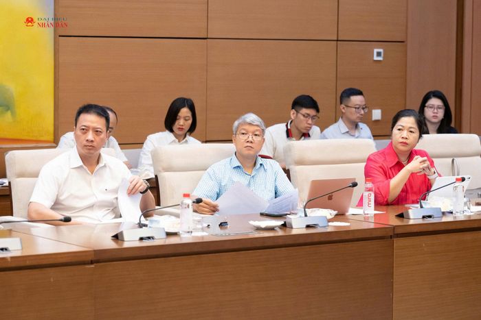 Các đại biểu dự phiên họp
