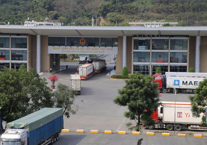 Cửa khẩu quốc tế đường bộ Kim Thành, Lào Cai nền tảng quan trọng để tăng năng lực vận tải, giảm chi phí logistics và mở rộng liên kết giữa khu vực biên giới.