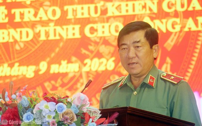 Thiếu tướng Nguyễn Văn Hận, Giám đốc Công an tỉnh An Giang phát biểu tại buổi lễ.