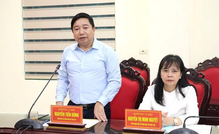  Giám đốc Sở Giáo dục và Đào tạo tỉnh Ninh Bình Nguyễn Tiến Dũng phát biểu tại hội nghị.