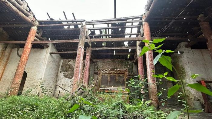 Một góc phía trong tiền đường (Ảnh: Kim Thanh Sản, 2024)