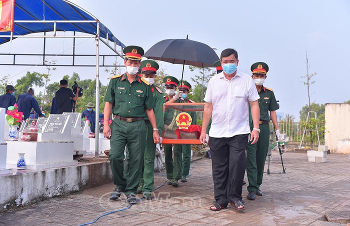 Các đội hình vẫn giữ vững quyết tâm hoàn thành nhiệm vụ.