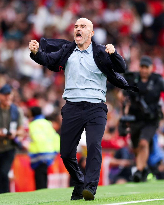 HLV Maresca ăn mừng chiến thắng của Manchester City