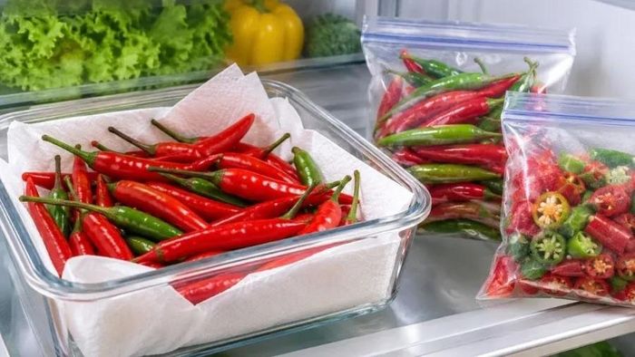 Nếu khăn giấy bị ẩm sau một thời gian bảo quản, nên thay bằng lớp mới để duy trì môi trường tương đối khô ráo.