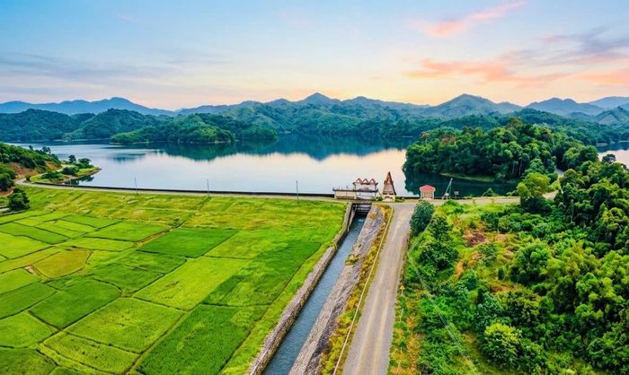 Hồ thủy lợi Đắk Lô xã Cát Tiên, Lâm Đồng