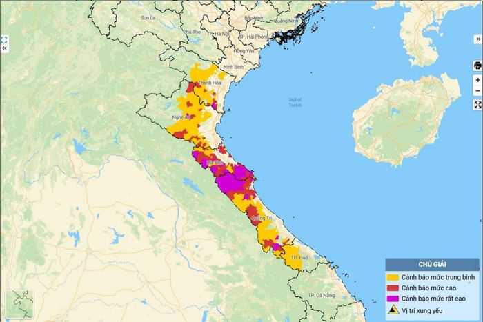 Bản đồ nguy cơ lũ quét, sạt lở đất đá trên các khu vực. (Nguồn: NCHMF)