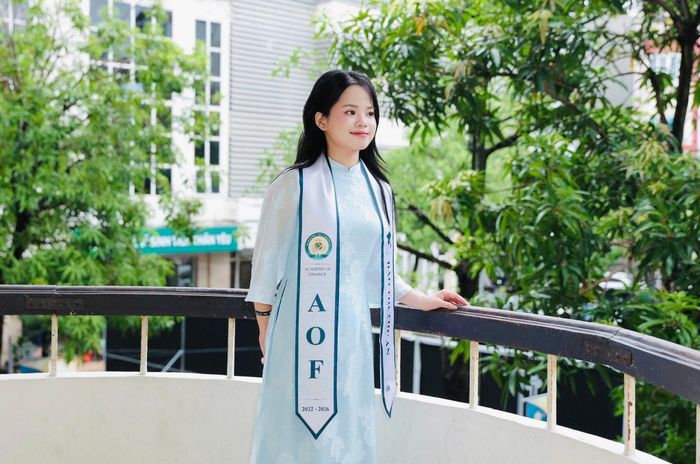 Đào Thị Thu An, lớp CQ60/08.01, Khoa Tài chính quốc tế - sinh viên tốt nghiệp xuất sắc của Học viện Ngân hàng. Ảnh: NVCC