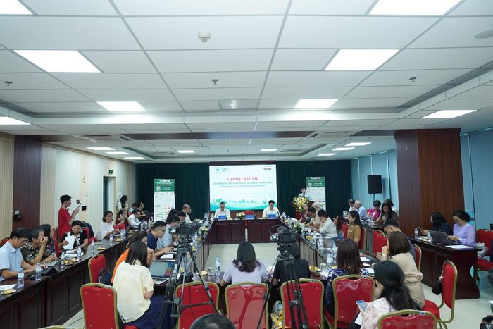 Quang cảnh buổi họp báo. Ảnh: PV