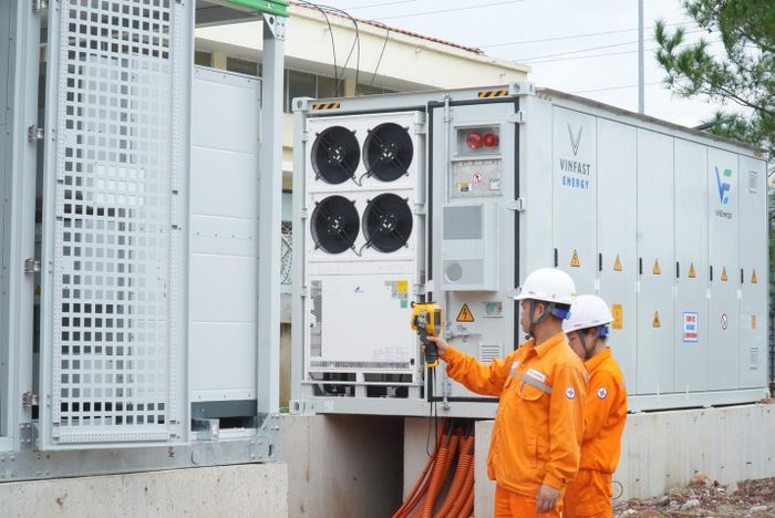 Hệ thống pin lưu trữ năng lượng (BESS) tại Bắc Ninh góp phần tăng khả năng điều tiết, hỗ trợ lưới điện trong những thời điểm phụ tải tăng cao.