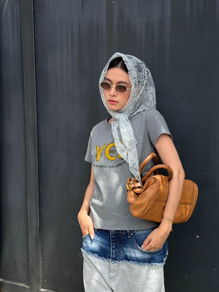 Chính khoảnh khắc đời thường ấy mới thực sự khiến khán giả phải xuýt xoa trước nét đẹp tự nhiên, “không tuổi” của nữ nghệ sĩ.