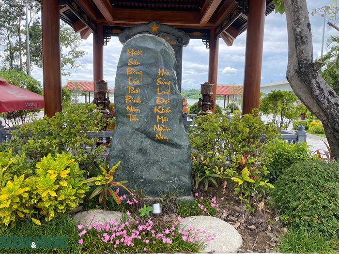 Chỉ trong ít ngày, 16 người con quê lúa Thái Bình thuộc Đại đội C130 hy sinh. Người lớn tuổi nhất khi ấy mới 35, và người trẻ nhất hy sinh khi vừa tròn 17 tuổi. Sự hy sinh anh dũng của 16 TNXP tại Bến phà II Long Đại trở thành bản anh hùng ca bất tử.