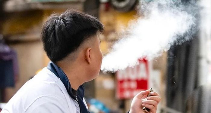 Các loại hóa chất có trong thuốc lá điện tử có thể tàn phá hệ thần kinh trung ương.