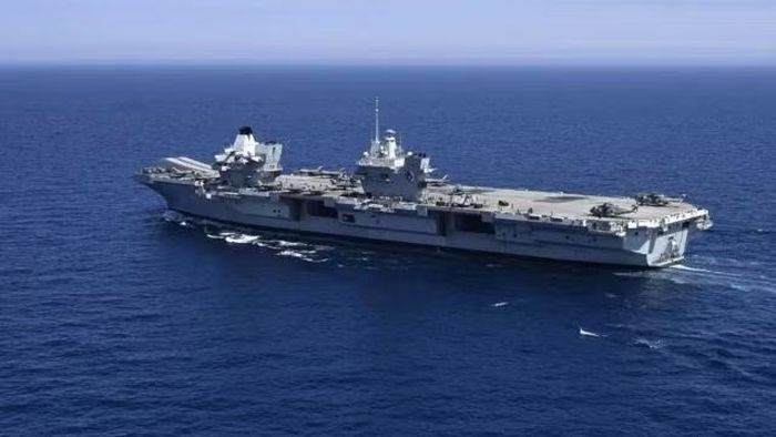 Kế hoạch đầu tư quốc phòng mà chính phủ Anh đã phê duyệt dự kiến ​​phân bổ 240 triệu bảng cho việc phát triển máy bay không người lái mới, bao gồm cả UAV chạy bằng động cơ phản lực, sẽ hoạt động phối hợp với tiêm kích F-35B Lightning trên chiếc HMS Queen Elizabeth.