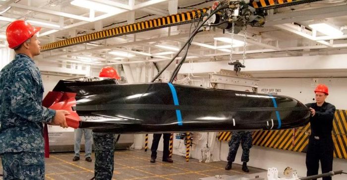 Harpoon Block II có tầm bắn vượt 67 hải lý, tương đương 124 km. Trong khi đó, Australia cho biết LRASM có thể tấn công mục tiêu trên biển được phòng thủ tốt ở tầm bắn hơn 370 km.