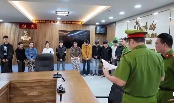 Lực lượng Công an TP Đà Nẵng triệt phá đường dây tội phạm mua bán thông tin tài khoản ngân hàng.