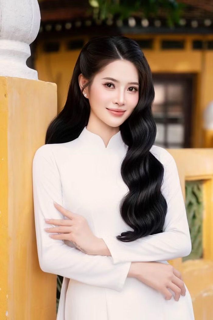 “Càng hiện đại, càng biết trân trọng cội nguồn” là quan niệm Hiền muốn gửi gắm qua hình ảnh người phụ nữ trẻ hôm nay.