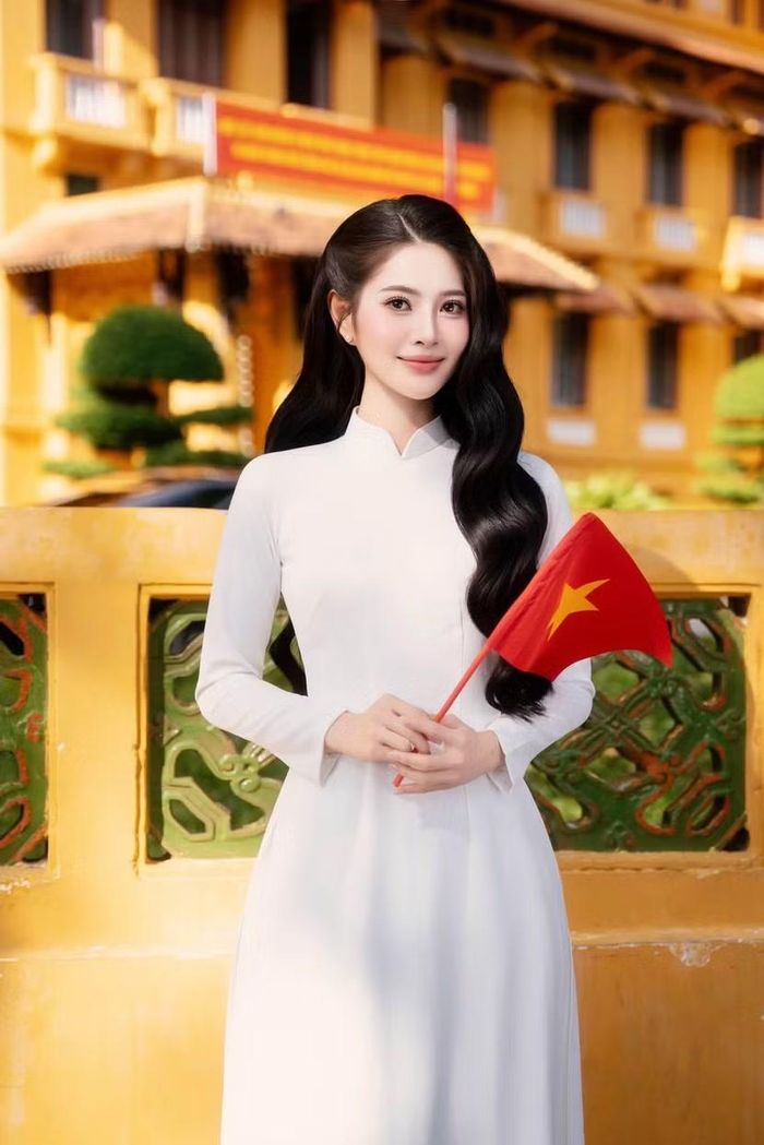 Với Thu Hiền, vương miện không phải đích đến mà là lời nhắc về trách nhiệm sống đẹp, học tập, cống hiến và đóng góp cho cộng đồng.