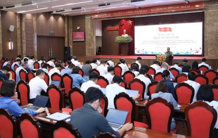 Quang cảnh hội nghị