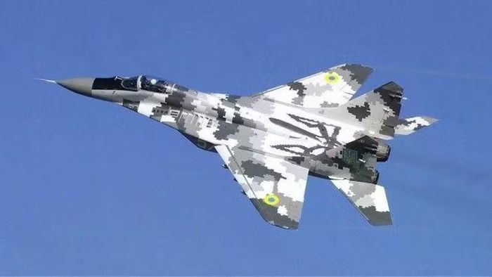 Sau đó mục tiêu mới được xác định được đó là tiêm kích MiG-29 thuộc Không quân Ukraine. Nguyên nhân của sự hiểu lầm nguy hiểm nói trên là do hệ thống kiểm soát phòng không tự động Virazh-PVO của Ukraine.