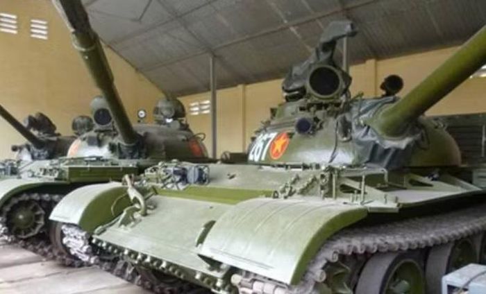 Khi sử dụng đạn xuyên động năng, pháo T-62 có khả năng tạo ra một phương thức chống tăng mới so với thế hệ pháo 100 mm trước đó.