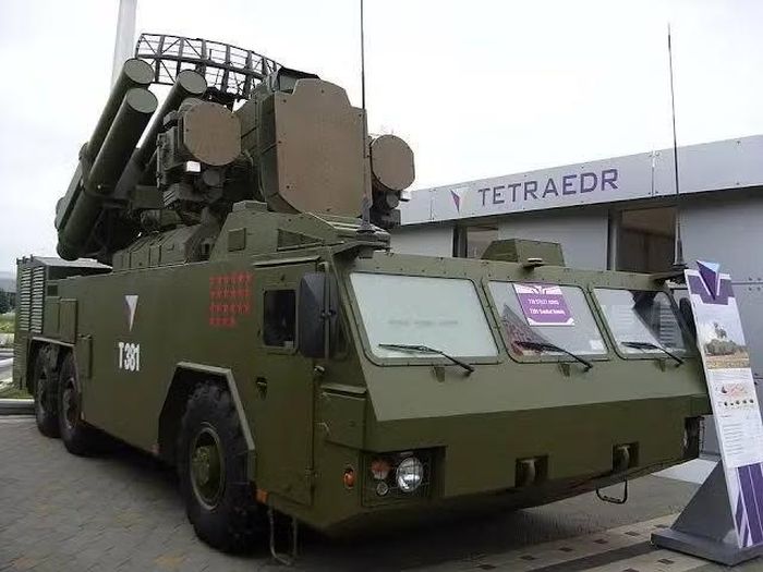 Dự án T38 được phát triển trên cơ sở hệ thống SA-8 Gecko của Liên Xô trước đây, nó được cập nhật thiết bị phần cứng kỹ thuật số, nâng cấp radar, máy tính điều khiển hỏa lực và dẫn đường cho tên lửa trên nền tảng tự động hóa cao.
