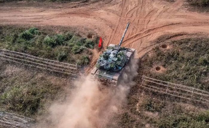 Vì vậy, ý nghĩa của pháo 100 mm trên xe tăng T-54/T-55 không chỉ nằm ở bản thân khẩu pháo.