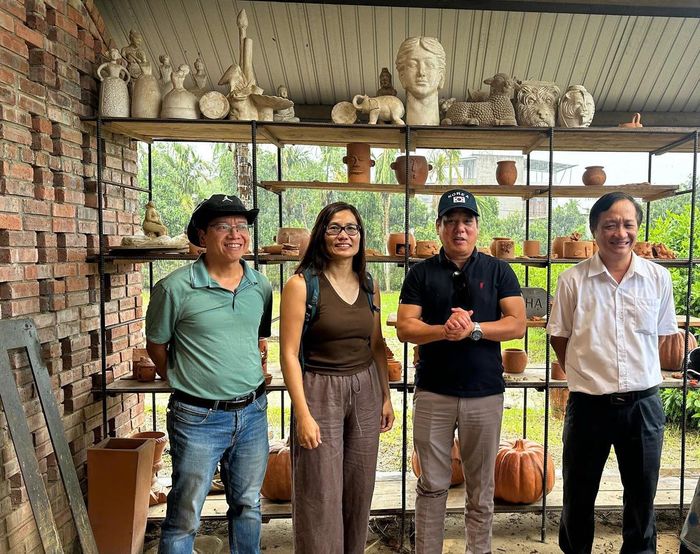 Sở Văn hóa, Thể thao và Du lịch khảo sát tuyến du lịch đường thủy sông Thu Bồn. Ảnh: Nguyễn Tú