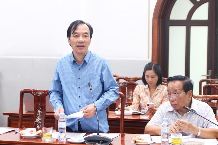 Ông Ngô Sách Thực - Ủy viên Đoàn Chủ tịch, nguyên Phó Chủ tịch Ủy ban Trung ương MTTQ Việt Nam phát biểu tại Hội nghị.