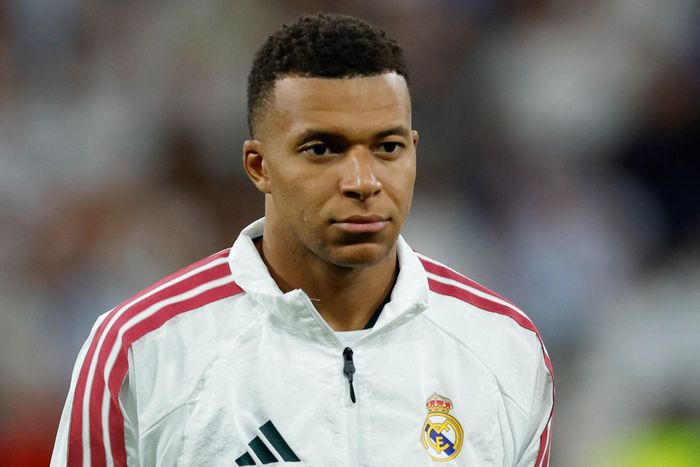 Kylian Mbappe phải trả 60.000 euro cho PSG. Ảnh: Reuters