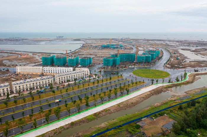  Dự án được quy hoạch với các chức năng chính gồm đô thị du lịch biển, nghỉ dưỡng, đô thị thông minh, dịch vụ công nghệ cao, nhà ở và khách sạn, hướng tới khả năng đón khoảng 40 triệu lượt du khách mỗi năm. 