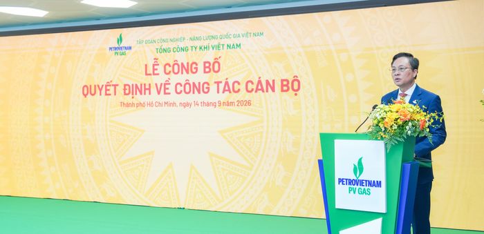  Chủ tịch HĐQT PV GAS Bùi Minh Tiến phát biểu nhận nhiệm vụ. 