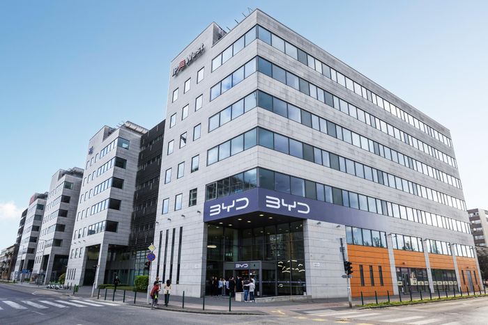 Trụ sở của BYD Châu Âu được đặt tại thủ đô Budapest của Hungary. Hãng xe điện Trung Quốc này cũng dự kiến vận hành nhà máy ở Szeged trong năm nay.