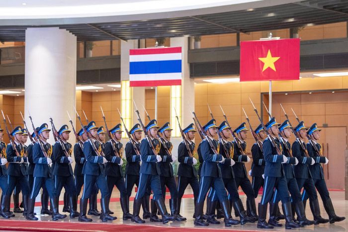 Lễ đón chính thức Nhà vua Thái Lan Maha Vajiralongkorn Phra Vajiraklaochaoyuhua và Hoàng hậu thăm cấp Nhà nước tới Việt Nam được tổ chức trọng thể tại Nhà Quốc hội.