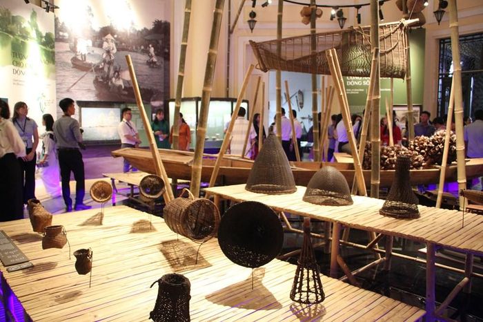 Trưng bày chuyên đề “Chúng tôi, những dòng sông Nam bộ”, trong khuôn khổ Dự án FEF-Fleuves Pháp – Việt, tại Bảo tàng Lịch sử TP.HCM, từ 17.6 - 17.10.2026