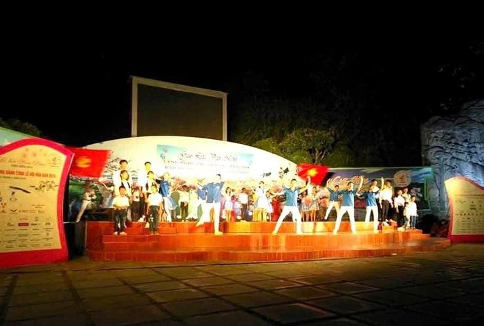 Chương trình do Đoàn Nghệ thuật tỉnh và Trung tâm Văn hóa Thể thao tỉnh Điện Biên phối hợp thực hiện. Ảnh minh họa
