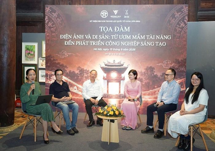 Phiên thảo luận thứ nhất, các đại biểu tập trung vào khoảng cách giữa một giá trị di sản và một câu chuyện điện ảnh có khả năng chạm tới công chúng