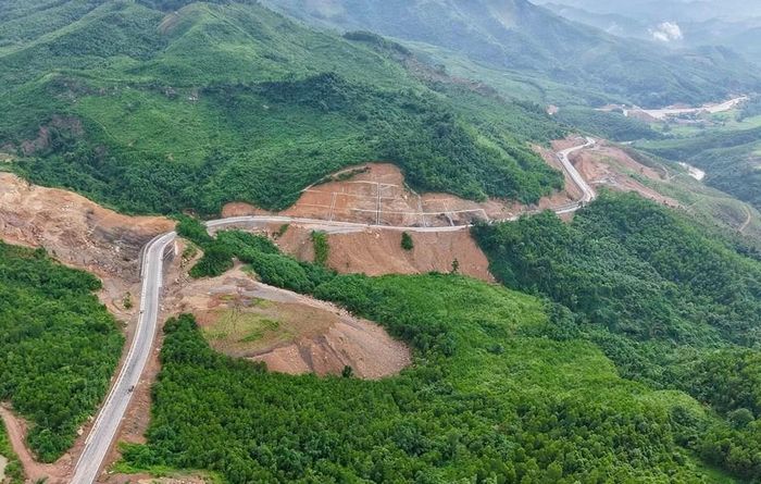 Dự án khi hoàn thành kỳ vọng nâng cao hạ tầng giao thông, phát triển du lịch địa phương. Ảnh: Công Luận