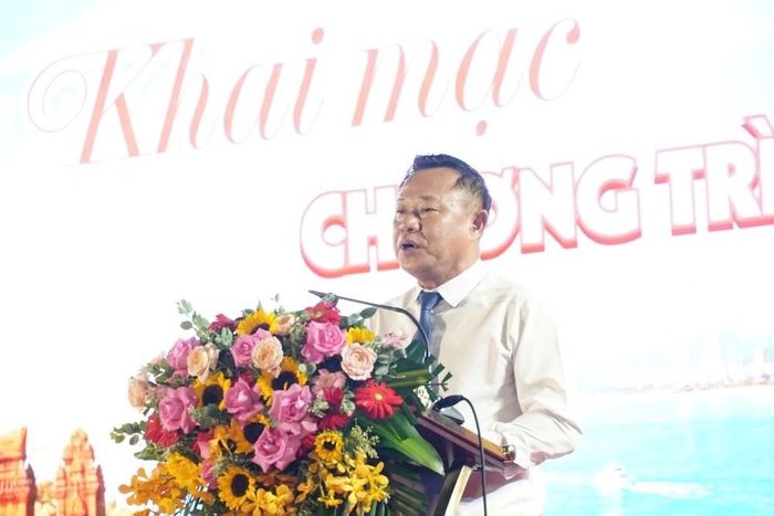 Ông Lê Văn Hoa, Phó Giám đốc Sở VHTTDL tỉnh Khánh Hòa phát biểu
