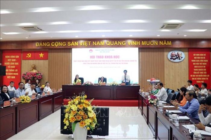 Quang cảnh Hội thảo “Phát triển văn hóa Việt Nam theo tinh thần Nghị quyết số 80-NQ/TW của Bộ Chính trị - Thực tiễn và những vấn đề đặt ra tại Thành phố Hồ Chí Minh”. (Ảnh: Tiến Lực - TTXVN)