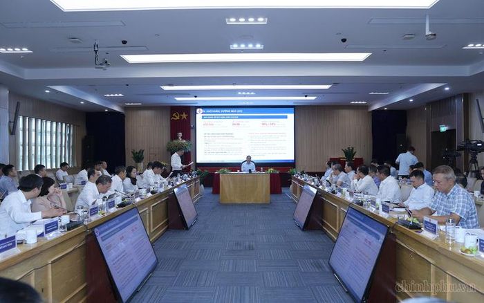 Ông Đặng Hoàng An cho biết sau giai đoạn khó khăn trong các năm 2022-2023, EVN đã triển khai nhiều giải pháp tiết giảm chi phí, điều hành linh hoạt và cơ cấu lại hoạt động. Đến ngày 30/6/2026, Tập đoàn đã xử lý hết số lỗ lũy kế tích tụ từ các năm trước - Ảnh: chinhphu.vn/Phương Nguyên