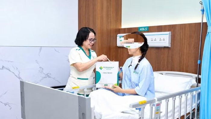 Chị Nga hồi phục tốt và xuất viện sau 2 ngày phẫu thuật cắt toàn bộ tuyến giáp.