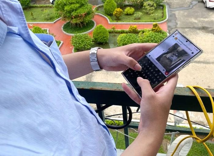 Người dân có thể phản ánh các vấn đề dân sinh qua kênh Tammi OA để chính quyền tiếp nhận và xử lý. (Ảnh: Tuấn Phong)
