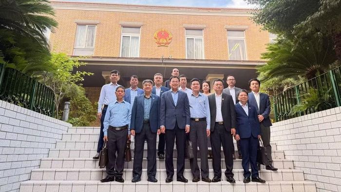 Đoàn công tác tỉnh Đắk Lắk tại Đại sứ quán Việt Nam tại Nhật Bản. (Ảnh: CTV)
