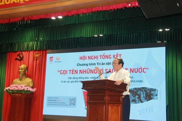 Ông Hồ Đức Thành, Chủ tịch Hội Hỗ trợ gia đình liệt sĩ tỉnh Nghệ An, phát biểu tại hội nghị. (Ảnh: VŨ MINH)